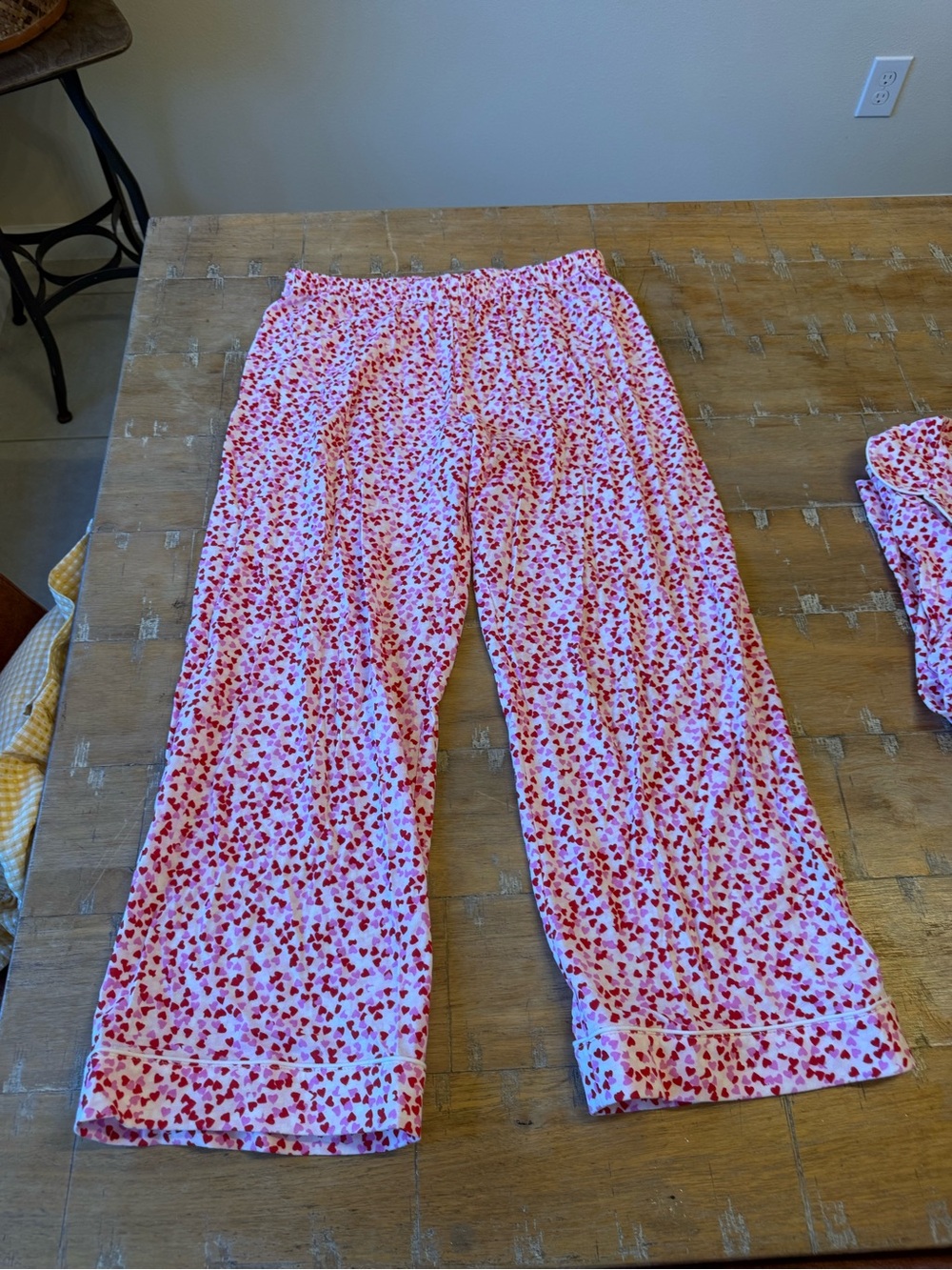 kate spade Pink & Red Heart-Print Pajama Set - Picture 8 of 13